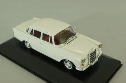 Mercedes 200 D (W110) 1965, white, MBOMS061, Altaya, Mercedes-Benz Offizielle Modell Sammlung #61, 1:43
