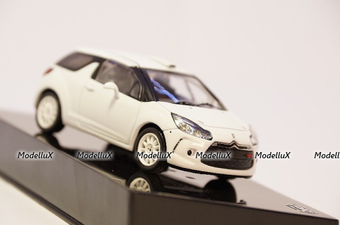 Mitsubishi Pajero EVO #212 Rallye Granada-Dakar 1999 S.Quandt/P.Tiefenbach, SKID 1:43