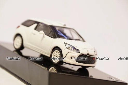 Mitsubishi Pajero EVO #212 Rallye Granada-Dakar 1999 S.Quandt/P.Tiefenbach, SKID 1:43