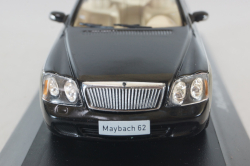 Maybach 62 (V240) 2003, silver/black, MBOMS069, Altaya, Mercedes-Benz Offizielle Modell Sammlung #69, 1:43