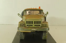 АТЗ 4,4 бензовоз на шасси Зил-131, со следами эксплуатации, Model43 1:43