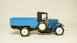 Амо Ф15, синий, 1:43