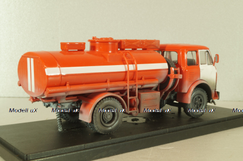 АЦ-8-5334, пожарный на шасси Маз-5334, со следами эксплуатации, Improved models 1:43