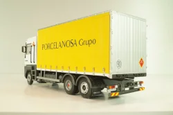 Renault AE 500 Magnum truck "Porcelanosa Grupo" 1990, white/yello, Camiones y Autobuses #94, Altaya 1:43