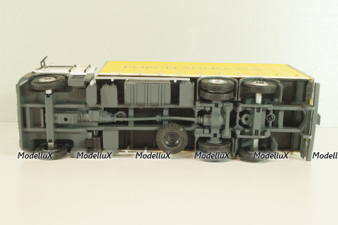 Renault AE 500 Magnum truck "Porcelanosa Grupo" 1990, white/yello, Camiones y Autobuses #94, Altaya 1:43