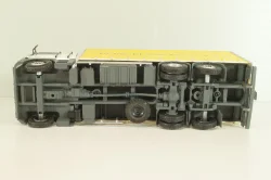 Renault AE 500 Magnum truck "Porcelanosa Grupo" 1990, white/yello, Camiones y Autobuses #94, Altaya 1:43
