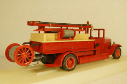Зис-11 Автодоровец, Ломо 1:43