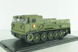 АТС-59Г гусеничный быстроходный артиллерийский тягач NVA 1969г, хаки, PCL47025, Premium ClassiXXs 1:43