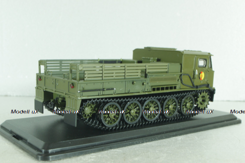 АТС-59Г гусеничный быстроходный артиллерийский тягач NVA 1969г, хаки, PCL47025, Premium ClassiXXs 1:43