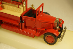 Зис-11 Автодоровец, Ломо 1:43
