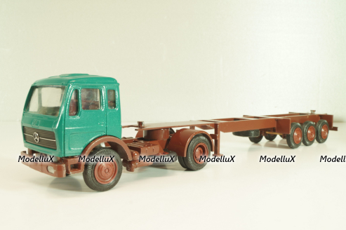 Mercedes-Benz 1632 S tractor with semi trailer "Mercedes" green/silver,  556, NZG 1:50