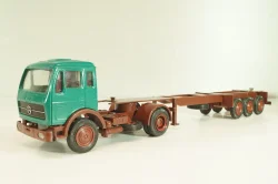 Mercedes-Benz 1632 S tractor with semi trailer "Mercedes" green/silver,  556, NZG 1:50