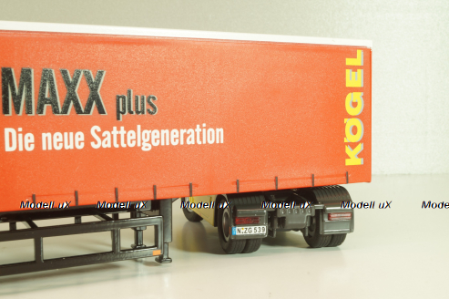 Mercedes-Benz Actros 1846 tractor with semi trailer "Cargo-Maxx" yellow/red, 555, NZG 1:50