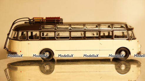 ISOBLOC 648 DP №17, Hachette 1:43