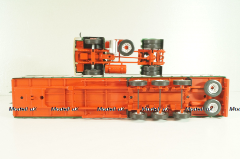 Volvo FH12 truck with semi-trailer "San Miguel" 1988, green Camiones y Autobuses #83, Altaya 1:43
