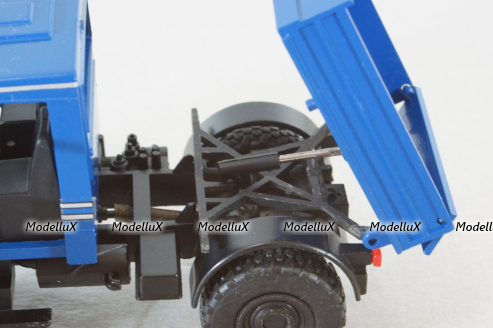 Mercedes Unimog U140, blue, фурнитура в комплекте, B66000162, (#371), NZG 1:43