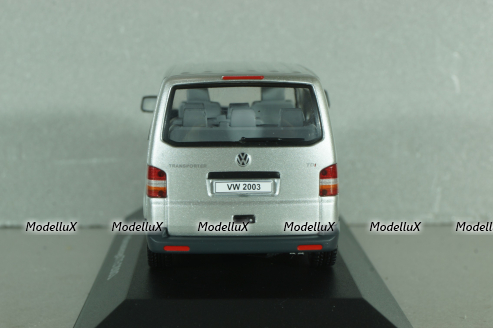 Volkswagen T5 TDI Transporter 2003, silver, Volkswagen Offizielle Modell-Sammlung, Altaya #65 1:43
