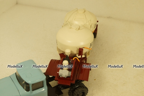 Полуприцеп муковоз ПМЗ-К-1040,Nik models 1:43