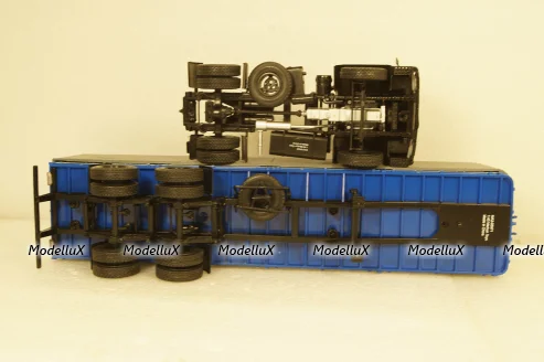 МАЗ-5432 с полуприцепом Маз-93971 серый/синий 101555 АвтоИстория 1:43