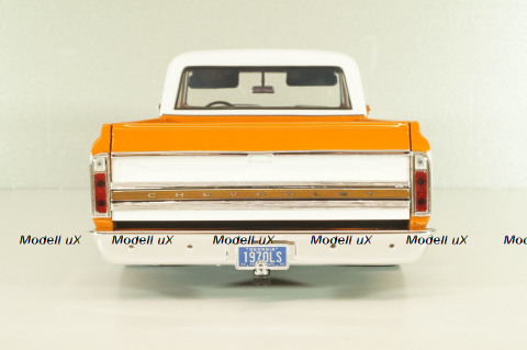 Chevrolet C-10 Custom LS Powered, red/white, L.E 450 pcs, A1807221, ACME 1:18