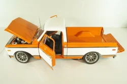 Chevrolet C-10 Custom LS Powered, red/white, L.E 450 pcs, A1807221, ACME 1:18