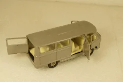 Раф-977 Латвия, з-д Двигатель 1:43  