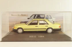 Mercedes-Benz 300 E (W124) 1984, light green, MBOMS049, Mercedes-Benz Offizielle Modell Sammlung #49, Altaya 1:43