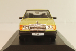 Mercedes-Benz 300 E (W124) 1984, light green, MBOMS049, Mercedes-Benz Offizielle Modell Sammlung #49, Altaya 1:43