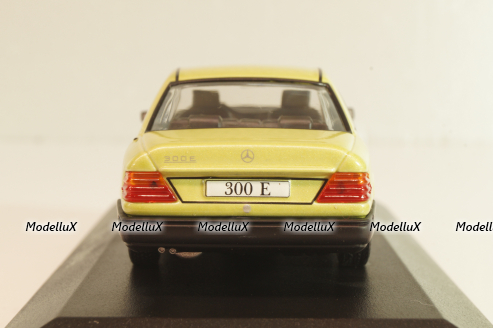 Mercedes-Benz 300 E (W124) 1984, light green, MBOMS049, Mercedes-Benz Offizielle Modell Sammlung #49, Altaya 1:43