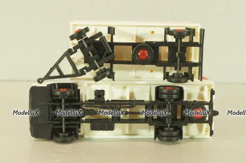 Mercedes 1320 with trailer Marlboro, white, 84101, Praline 1:87