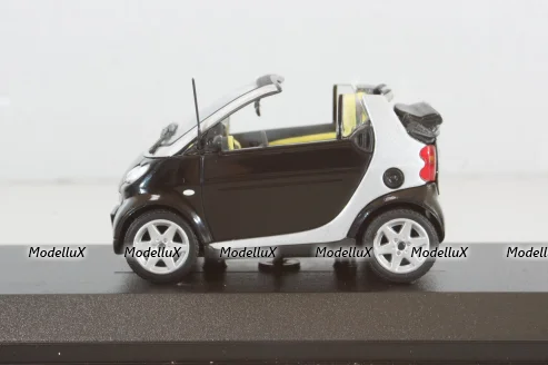 Smart fortwo cabrio black with body panel Fresh-Up (white), 0012497V001C51Q00, Minichamps 1:43