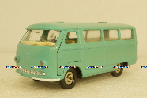 Раф-977 Латвия, мятный, з-д Двигатель 1:43  