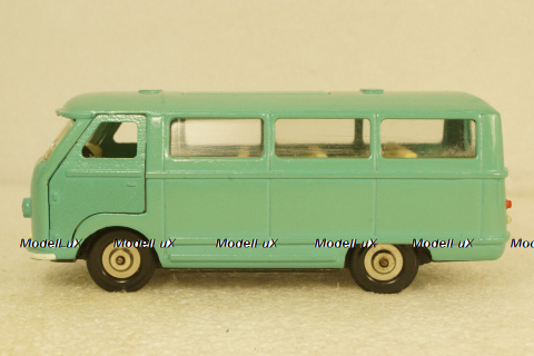 Раф-977 Латвия, мятный, з-д Двигатель 1:43  