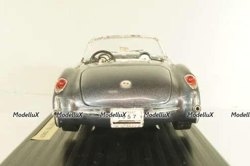 Chevrolet Corvette Convertible (C1) 1957, grey, 92018, Road Tough 1:18