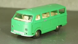 Раф-977 Латвия, мятный, з-д Двигатель 1:43  