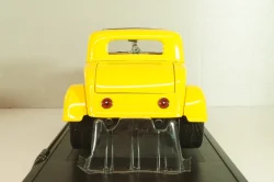 Ford 3-Window Coupe 1932 Hot Road, yellow, 3041111, American Mint 1:18