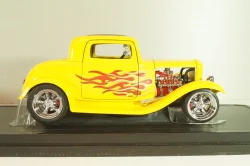 Ford 3-Window Coupe 1932 Hot Road, yellow, 3041111, American Mint 1:18