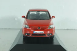 Volkswagen Golf Plus 2005, red, 430056011,  Minichamps 1:43