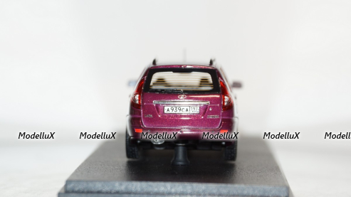 ВАЗ 2171 Priora, Универсал 2015г., 221712, DiP Models  1:43