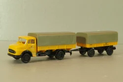 Mercedes LP911 with trailer Deutsche Bundespost, yellow, Brekina 1:87