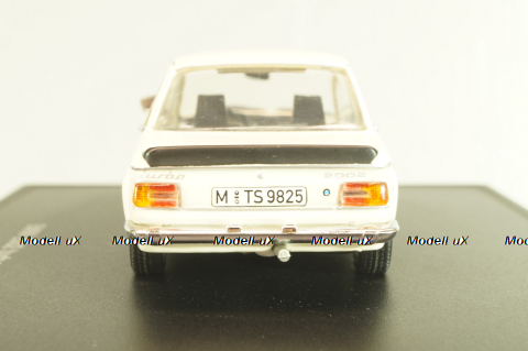 BMW 2002 turbo (E20) 1973, beige, 80429418124, Minichamps 1:43