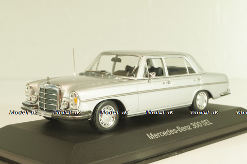 Mercedes-Benz 450 SEL 6.9 (W116) 1972, smoke silver, 430039201, Minichamps 1:43
