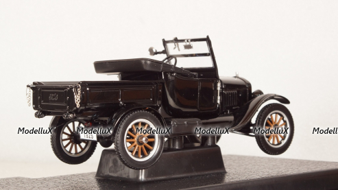 Ford Model T Runabout 1925 Black, SUN1886, SunStar 1:24