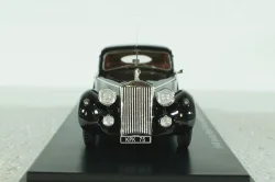 Invicta Black Prince saloon by Charlesworth1946, EMEU43008B,  ESVAL Model 1:43