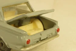 Ford Consul Cartina, Ремейк 1:43