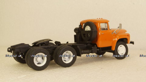 Зил-133ВЯ тягач, рыжий, Алник43 1:43