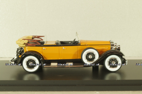 Packard 733 Standart 8, orange/black, 44633, Neo 1:43