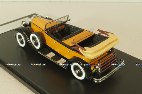 Packard 733 Standart 8, orange/black, 44633, Neo 1:43
