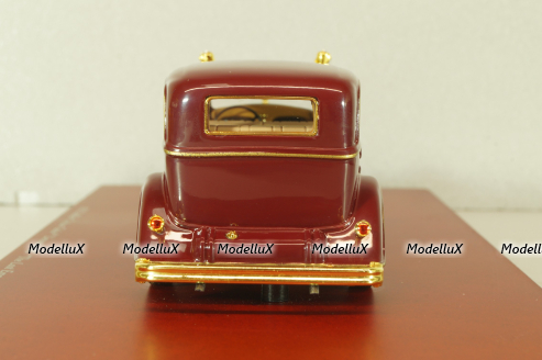 Cadillac Deluxe Tudor Limousine 8C "The last Emperor of China" 1932, dark red, 124312, TSM 1:43