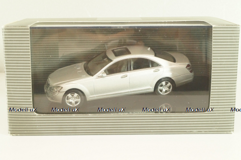 Mercedes-Benz S 500 (W221) 2006, silver, B66962220, AutoArt 1:43